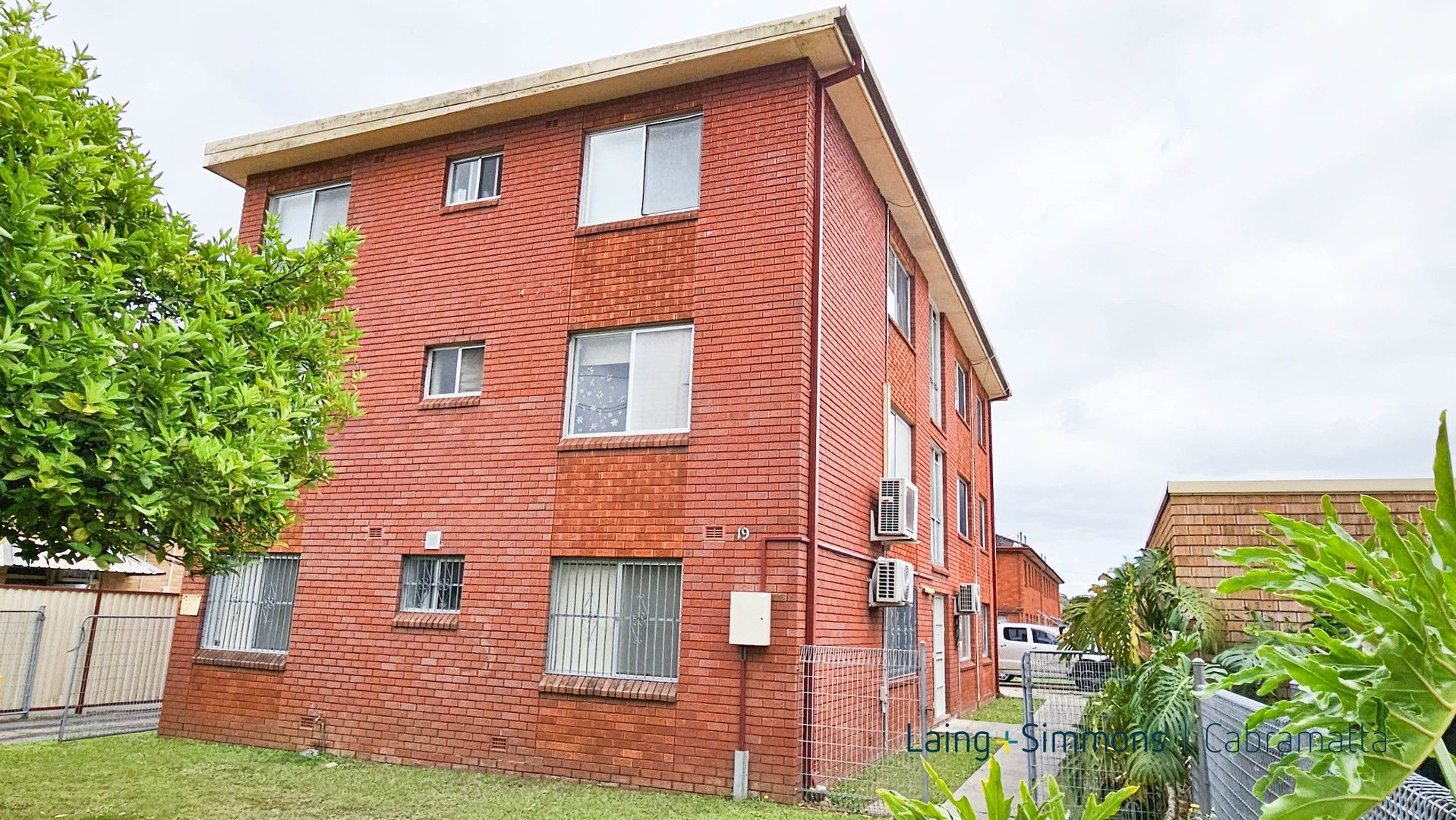 2 bedrooms Apartment / Unit / Flat in 4/19 Carramar Avenue CARRAMAR NSW, 2163