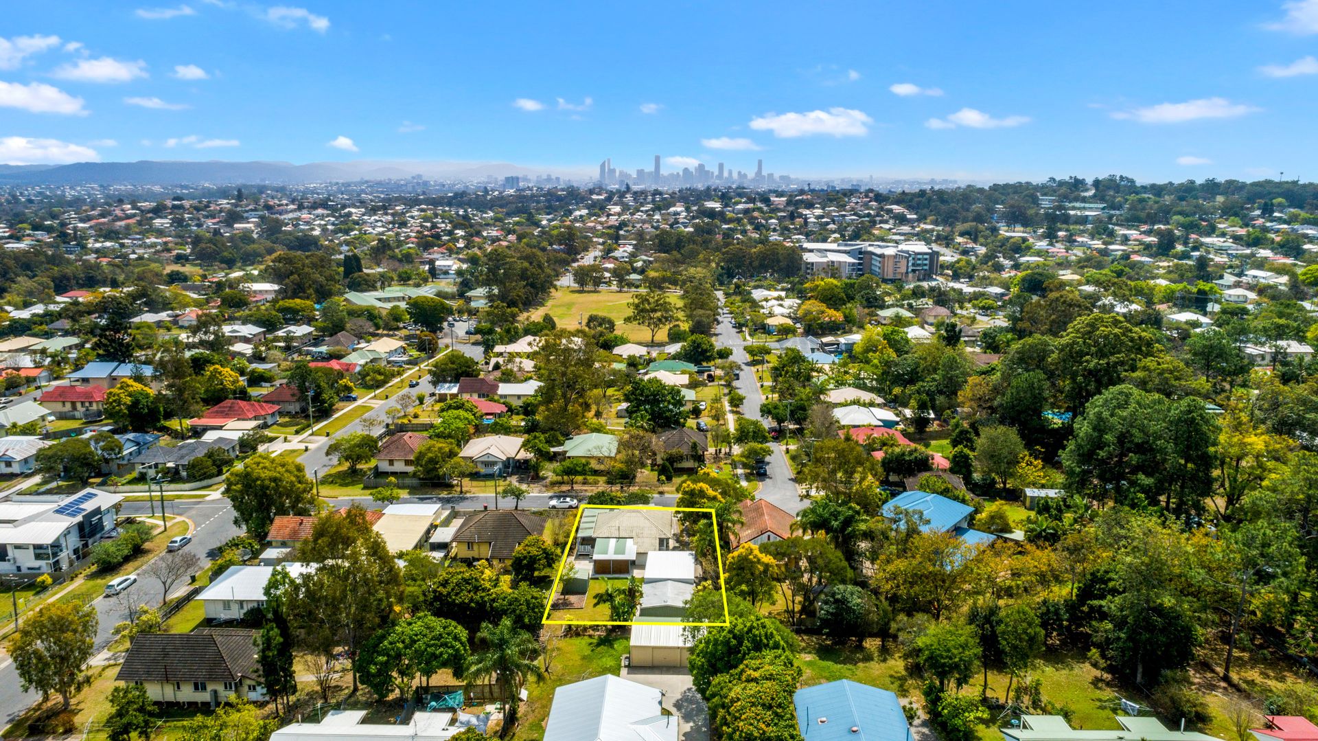 63 Steele Street, Holland Park Property History & Address Research