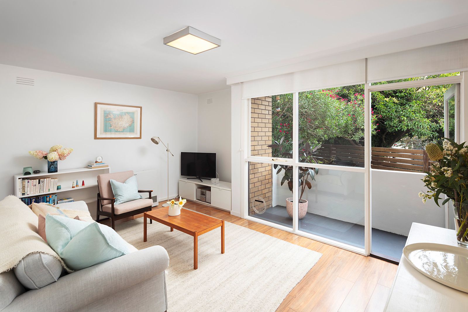 2 bedrooms Apartment / Unit / Flat in 1/109 Spensley Street CLIFTON HILL VIC, 3068