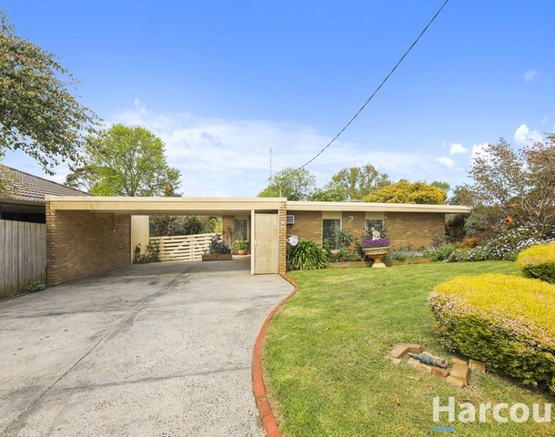 24 Archibald Crescent, Warragul VIC 3820