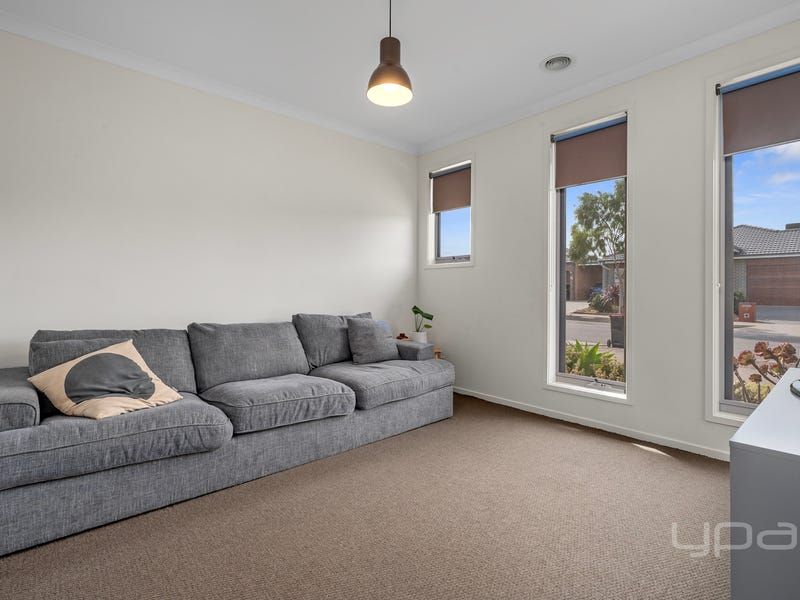 23 Moor Park Avenue, Harkness VIC 3337, Image 1