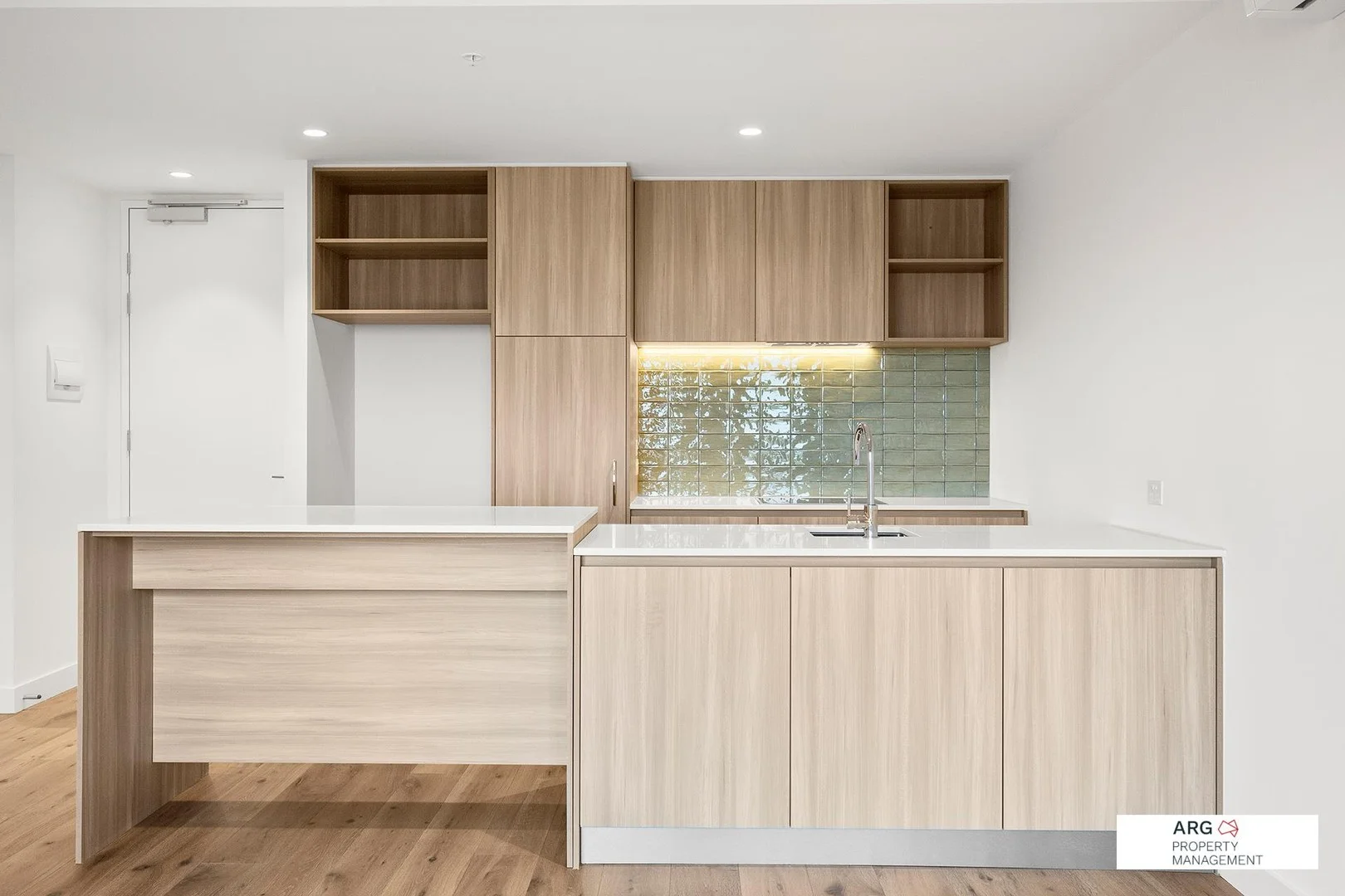 702/16 Pentridge Blvd, Coburg VIC 3058