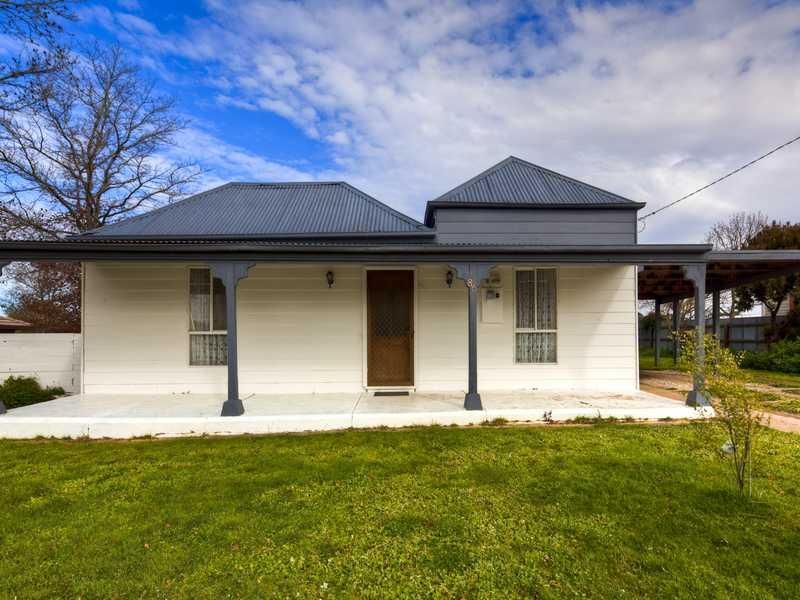 86 Clunes Road, CRESWICK VIC 3363, Image 0