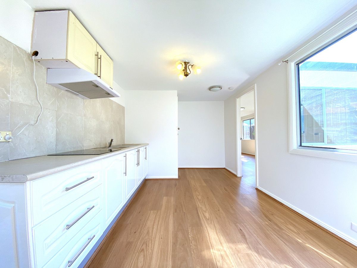 Studio in 11 Cooma Road, GREYSTANES NSW, 2145