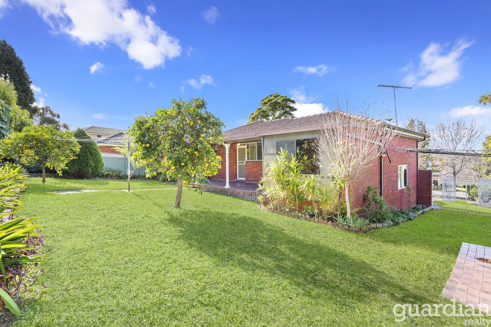 21 Wyldwood Crescent, Baulkham Hills NSW 2153, Image 2