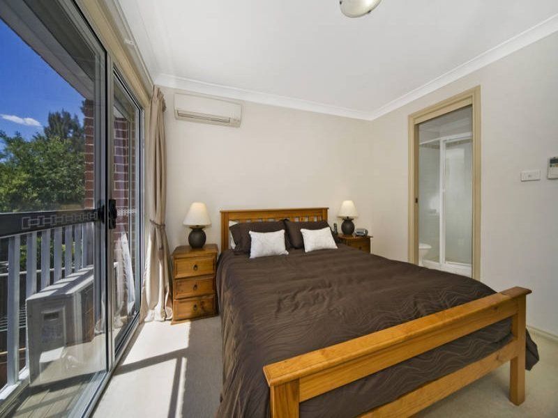 8/2 Station Avenue, Concord West NSW 2138