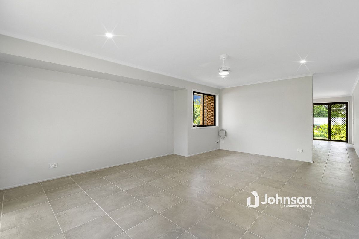 6 Kingfisher Court, Bundamba QLD 4304, Image 2