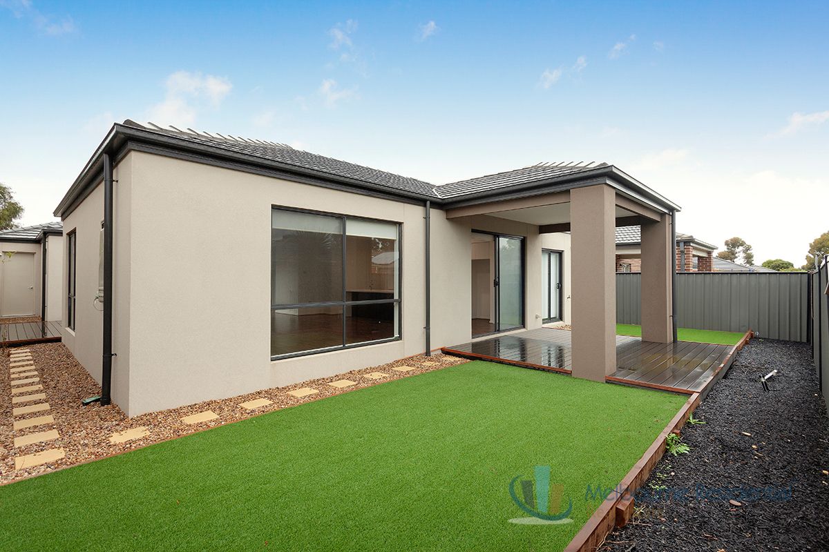 75 Brownlow Dr, Point Cook VIC 3030, Image 1