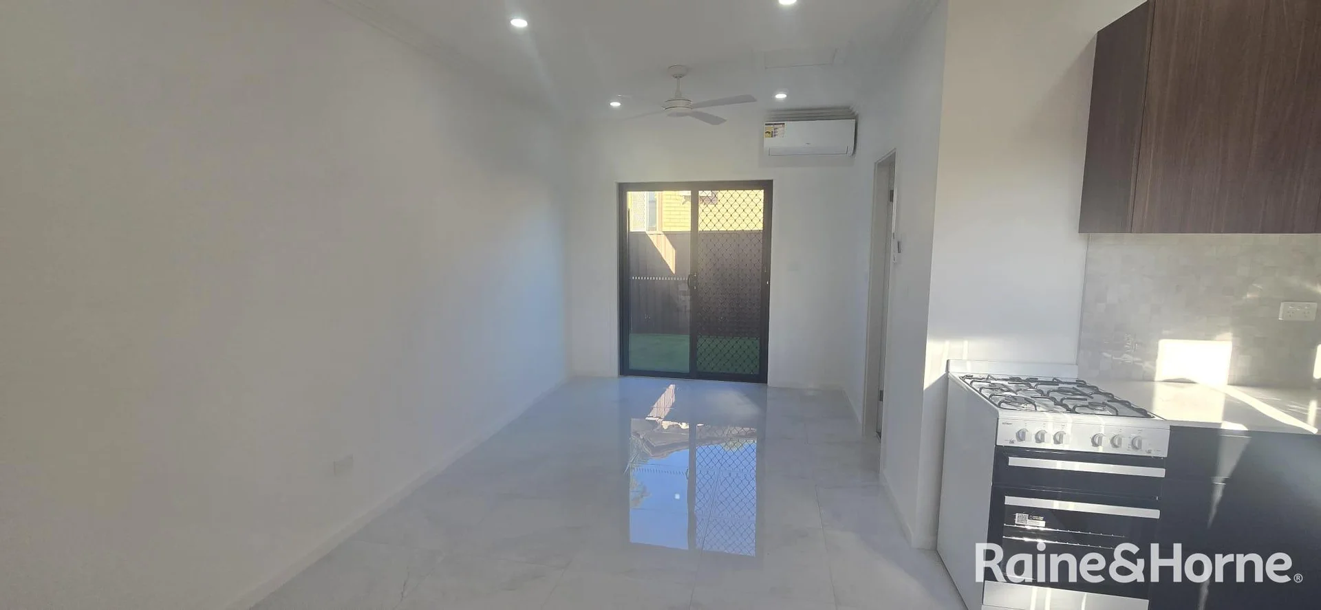 Additional image 2 of 14B Kitson Place, Minto NSW 2566