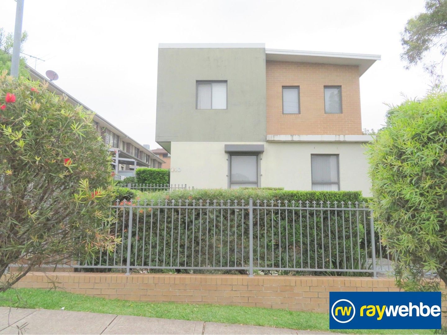 2 bedrooms Townhouse in 2/140 Railway Street GRANVILLE NSW, 2142