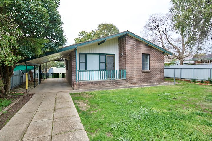 3 O'connor Street, Tolland NSW 2650