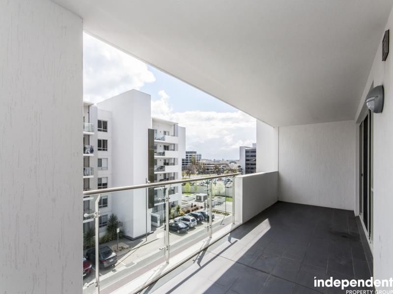 1 bedrooms Apartment / Unit / Flat in 30/68 College Street BELCONNEN ACT, 2617