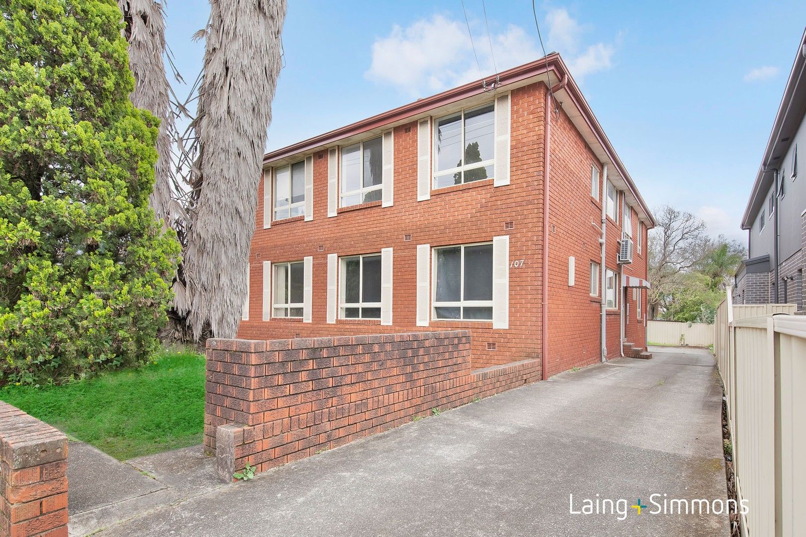 2/107 Amy Street, Regents Park NSW 2143, Image 0