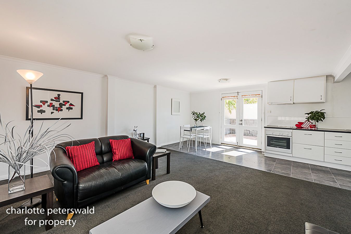 2/24 Gordon Avenue, Mount Stuart TAS 7000, Image 2