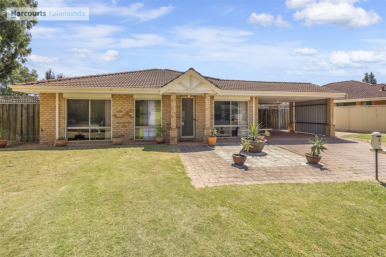 18 Bildjar Close, South Guildford WA 6055, Image 0