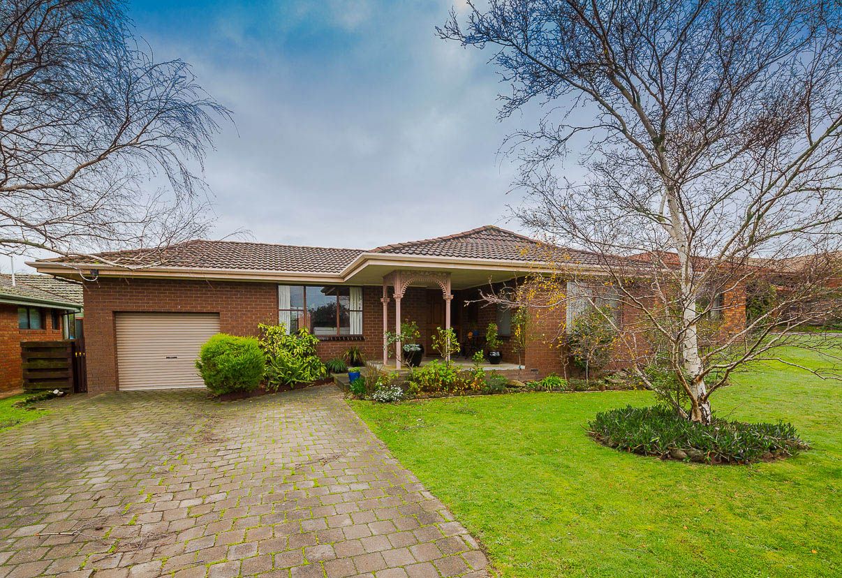 310 Heinz Lane, INVERMAY PARK VIC 3350, Image 2