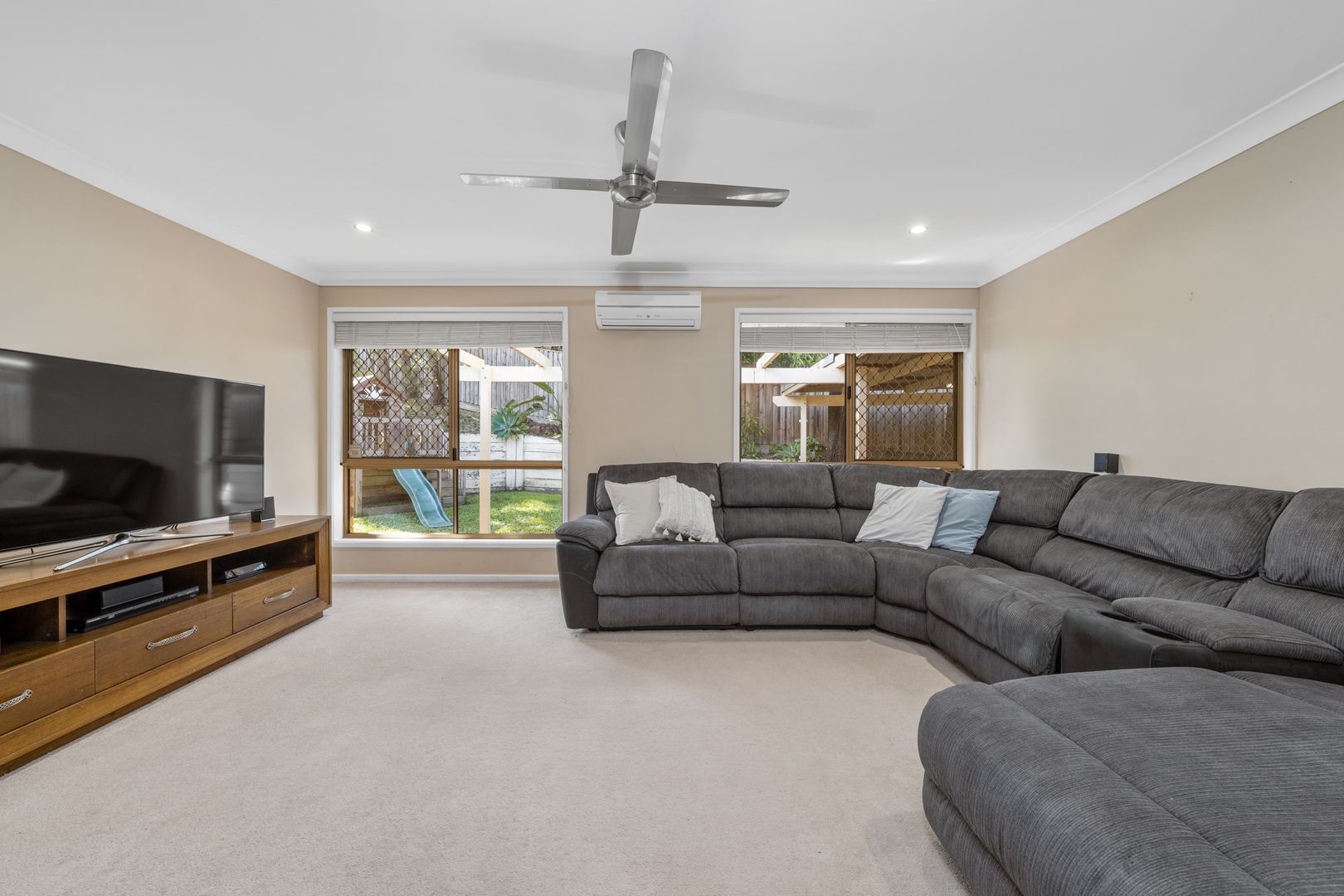 6 Moray Court, Alexandra Hills QLD 4161, Image 2