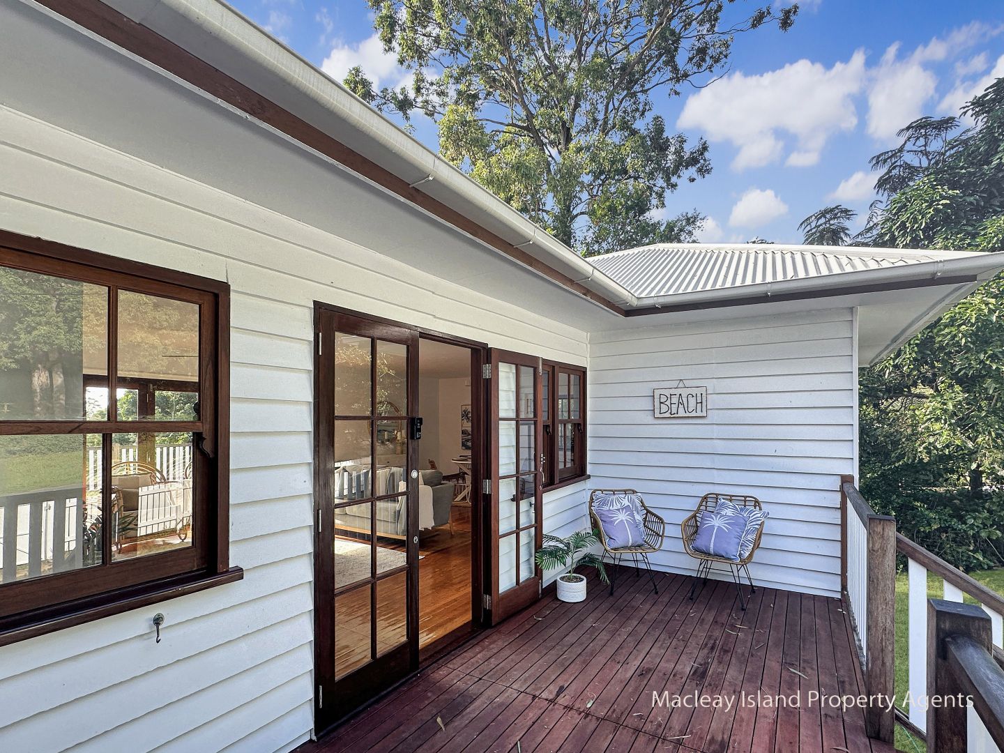 6 Weeroona Avenue, Macleay Island QLD 4184, Image 2