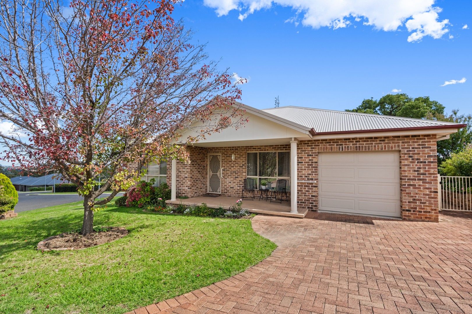 27 Acacia Circle, Cowra NSW 2794, Image 0