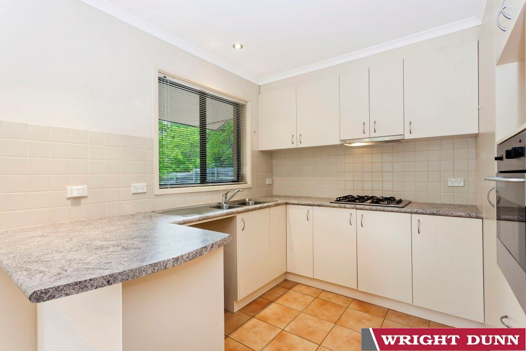 2/14 Harris Street, Hackett ACT 2602, Image 2