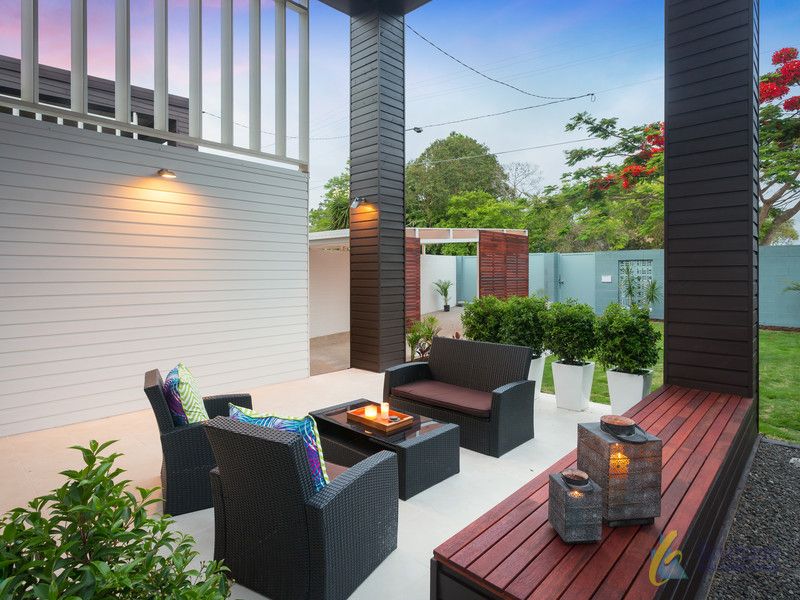 74 King Arthur Terrace, TENNYSON QLD 4105, Image 1