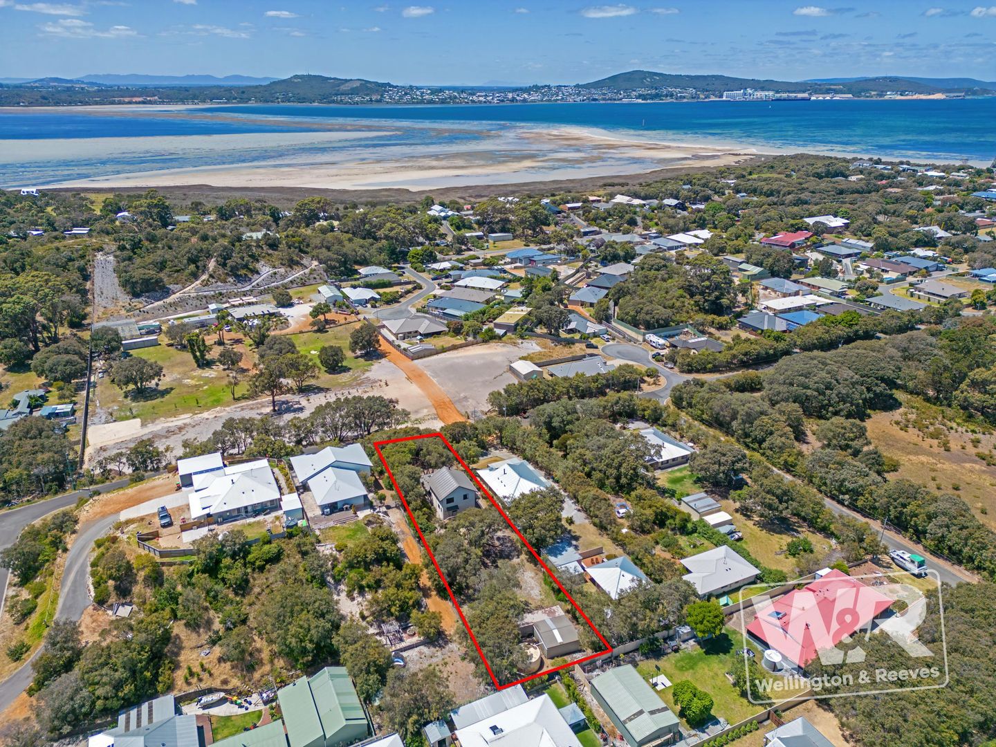 83 Wilson Street, Little Grove WA 6330, Image 1