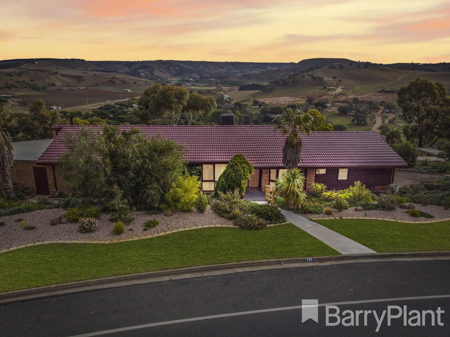 109 Underbank Boulevard, Bacchus Marsh VIC 3340, Image 1