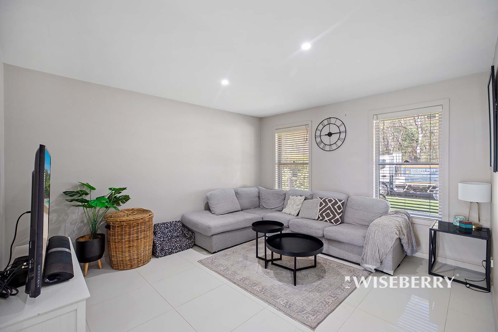 22 Amphora Drive, Balcolyn NSW 2264, Image 2