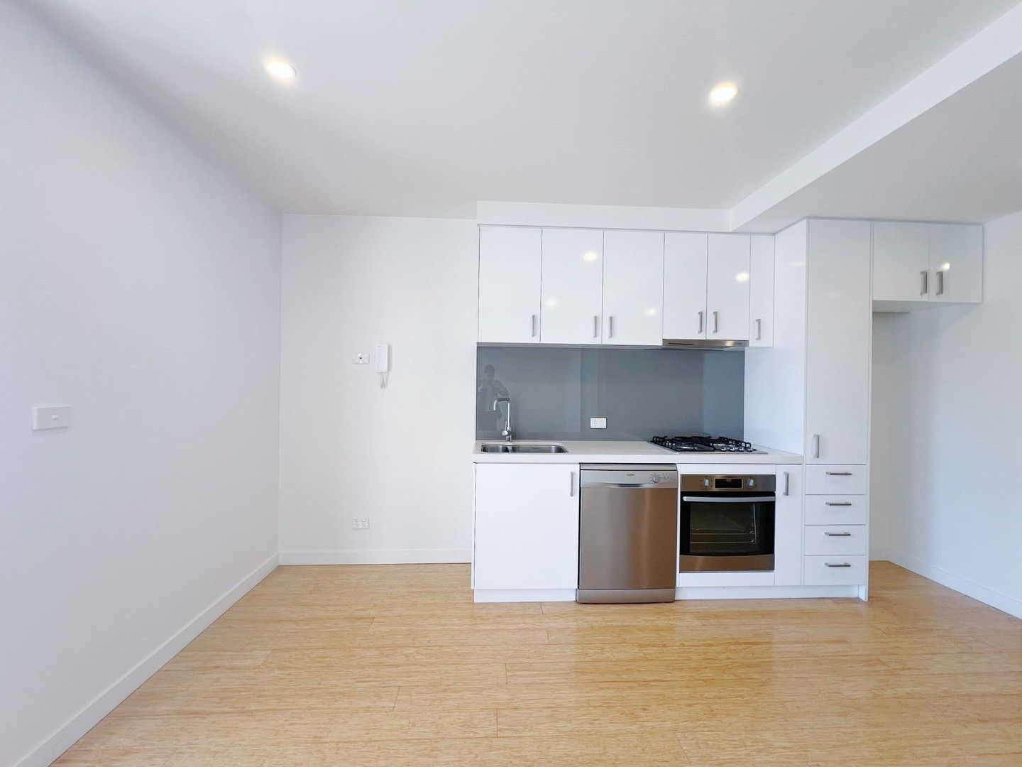 1 bedrooms Apartment / Unit / Flat in 103/33 Seymour St PRESTON VIC, 3072