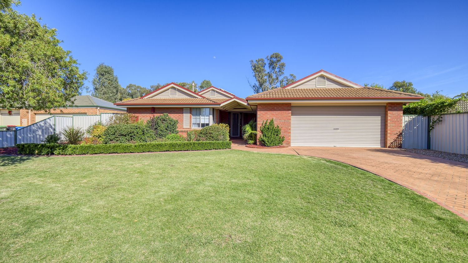 9 Silvan Crescent, Kialla VIC 3631, Image 2