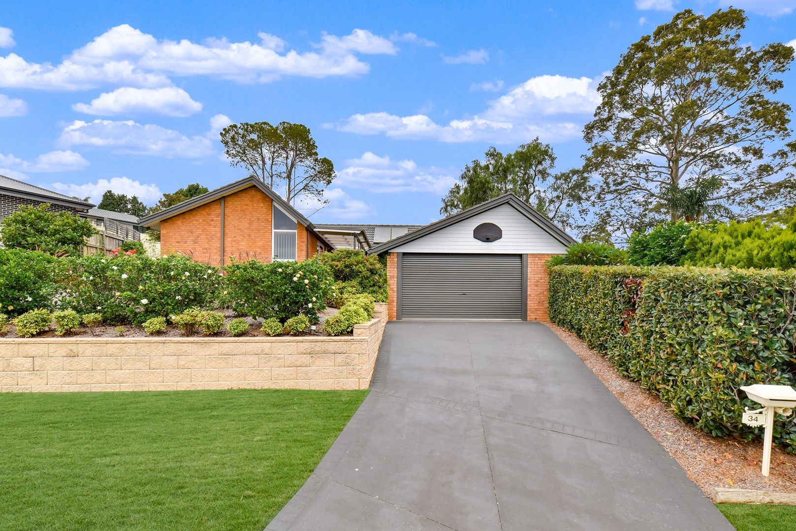 34 Kooloona Crescent, Bradbury NSW 2560, Image 0