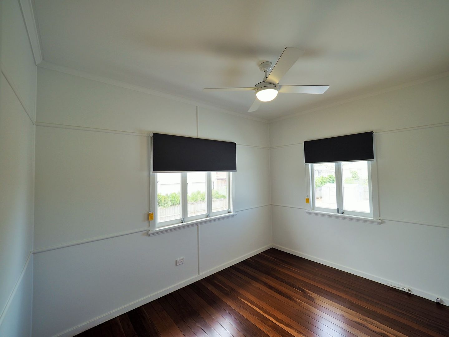 4 Samuel St, Woody Point QLD 4019, Image 2
