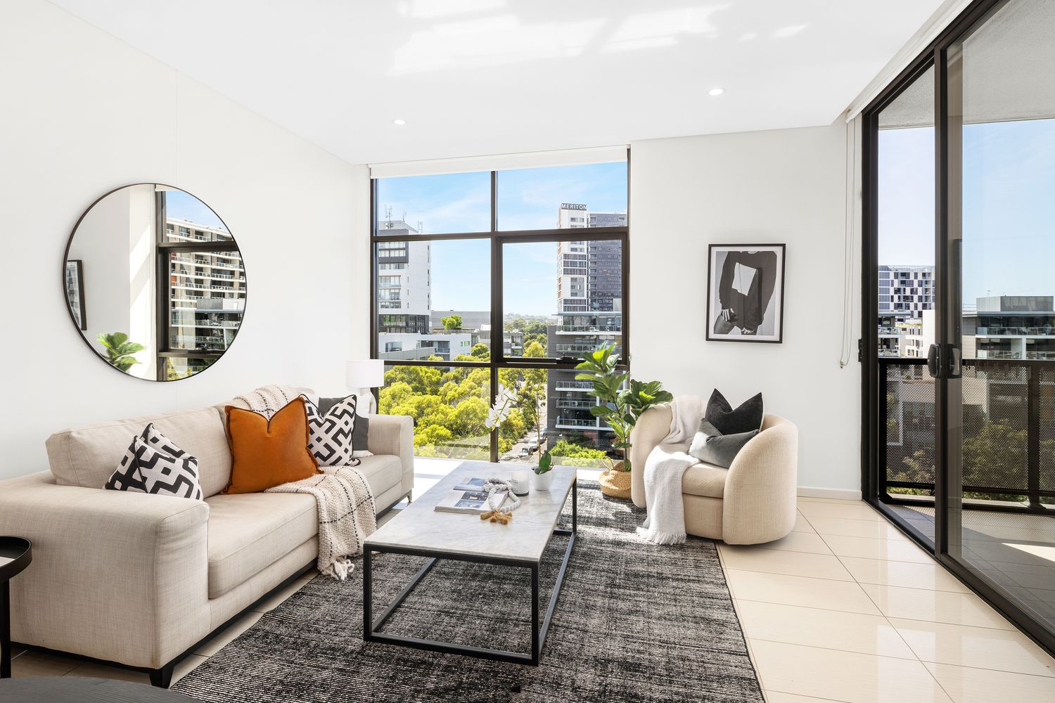 2 bedrooms Apartment / Unit / Flat in 809/1 Hutchinson Walk ZETLAND NSW, 2017