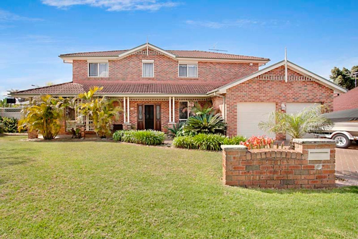 18 Minnek Close, Glenmore Park NSW 2745, Image 0