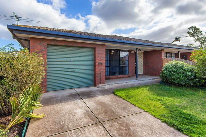 1/1 Tallong Court, Hoppers Crossing VIC 3029, Image 2