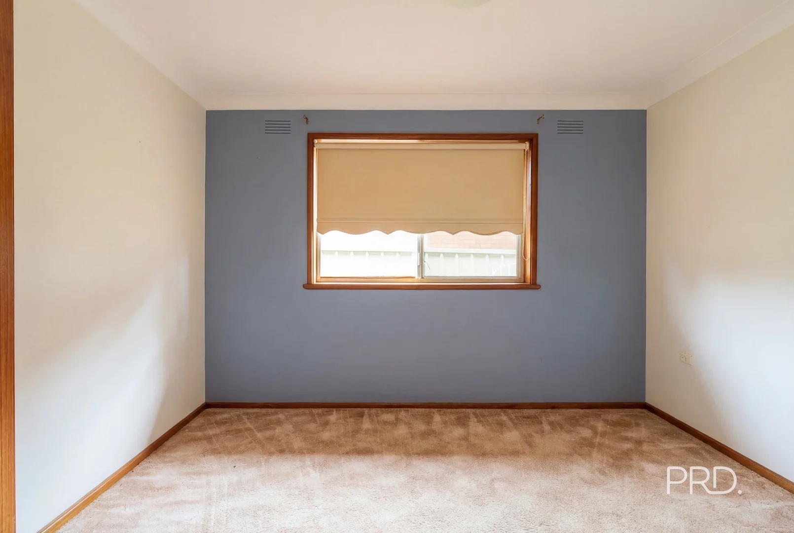 Additional image 6 of 3 Weedon Cres, Tolland NSW 2650