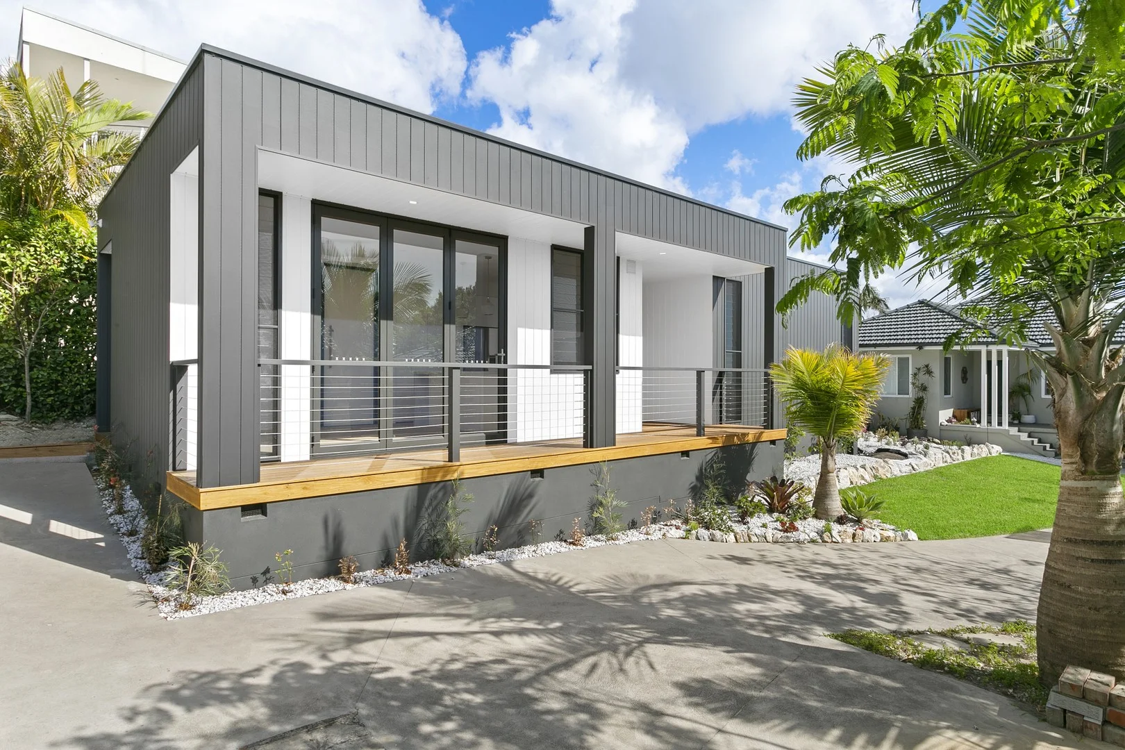 2/9A Rayner Avenue, Narraweena NSW 2099