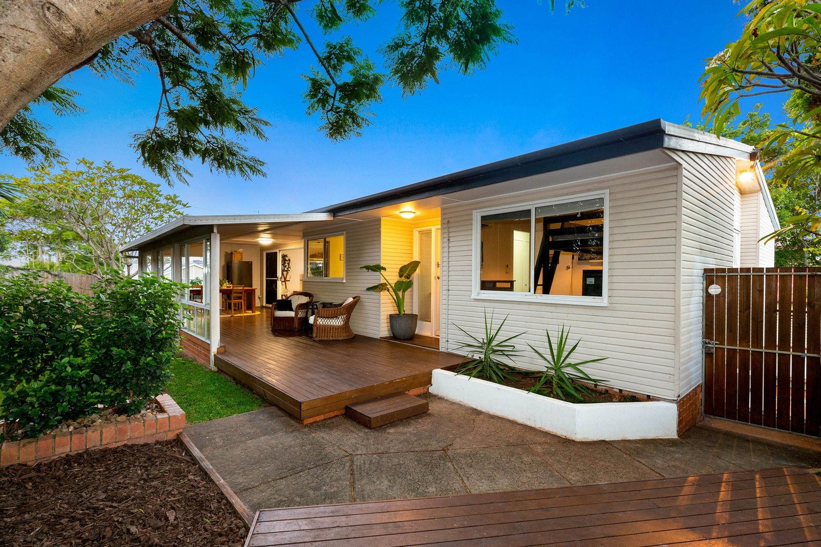 3 bedrooms House in 2 Bundah Street CAMP HILL QLD, 4152