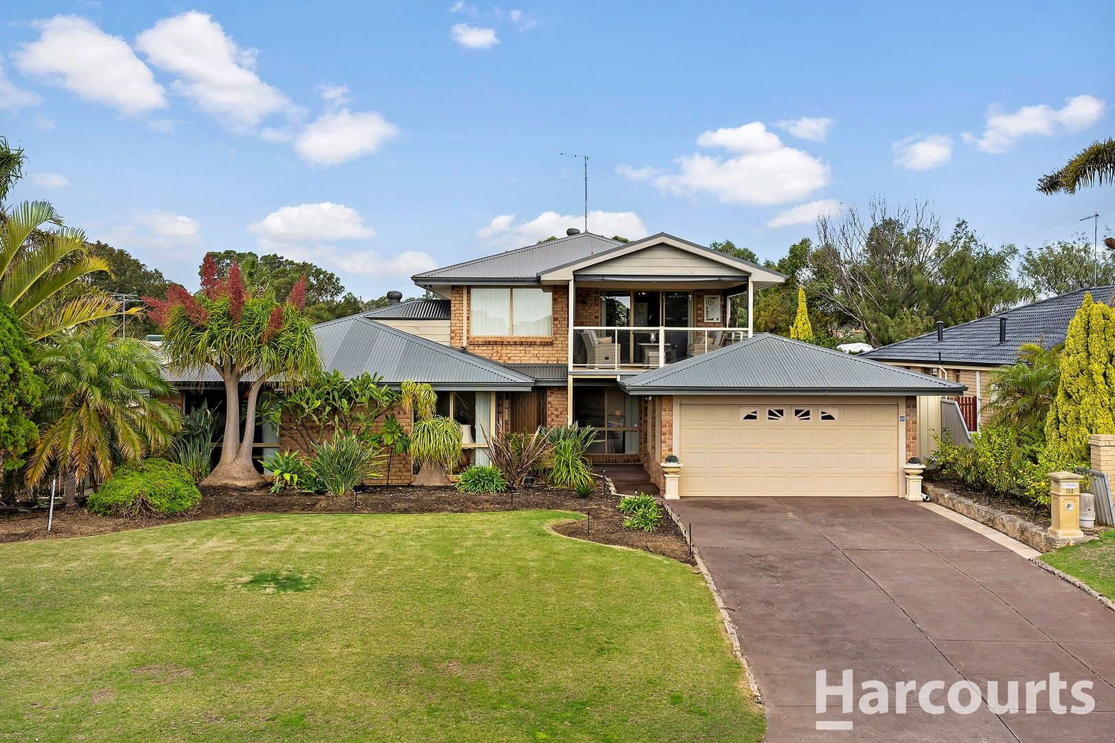 4 bedrooms House in 152 Mclarty Road HALLS HEAD WA, 6210