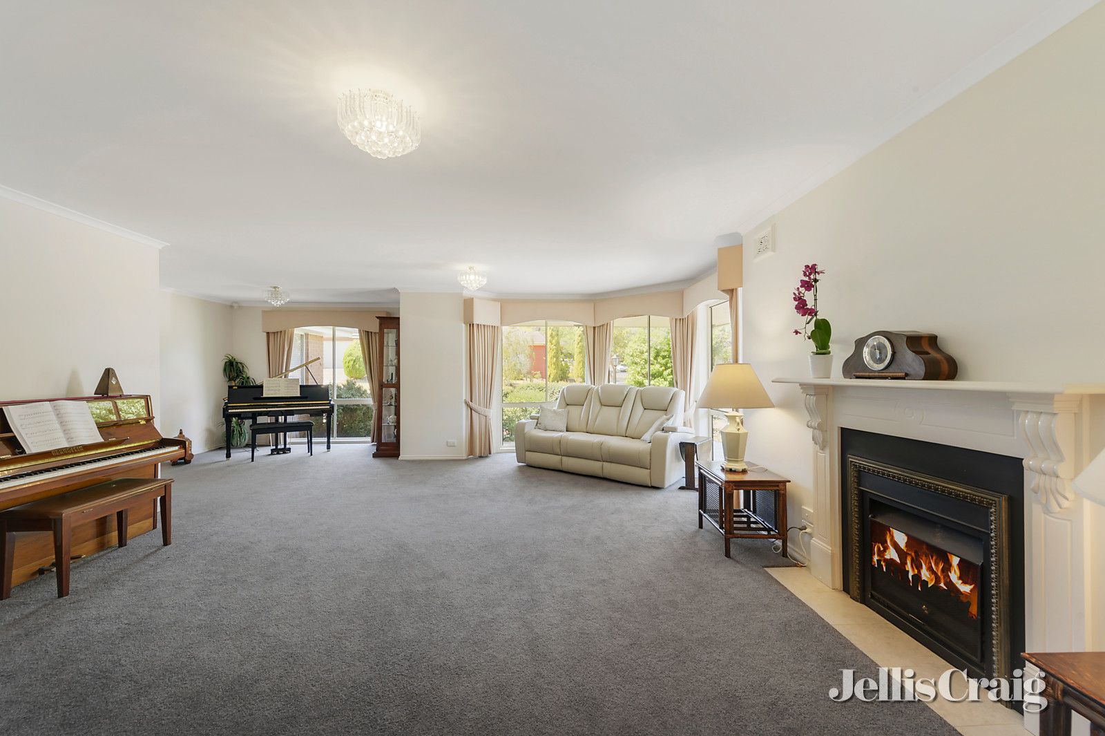 1 Norwich Close, Chirnside Park VIC 3116, Image 1