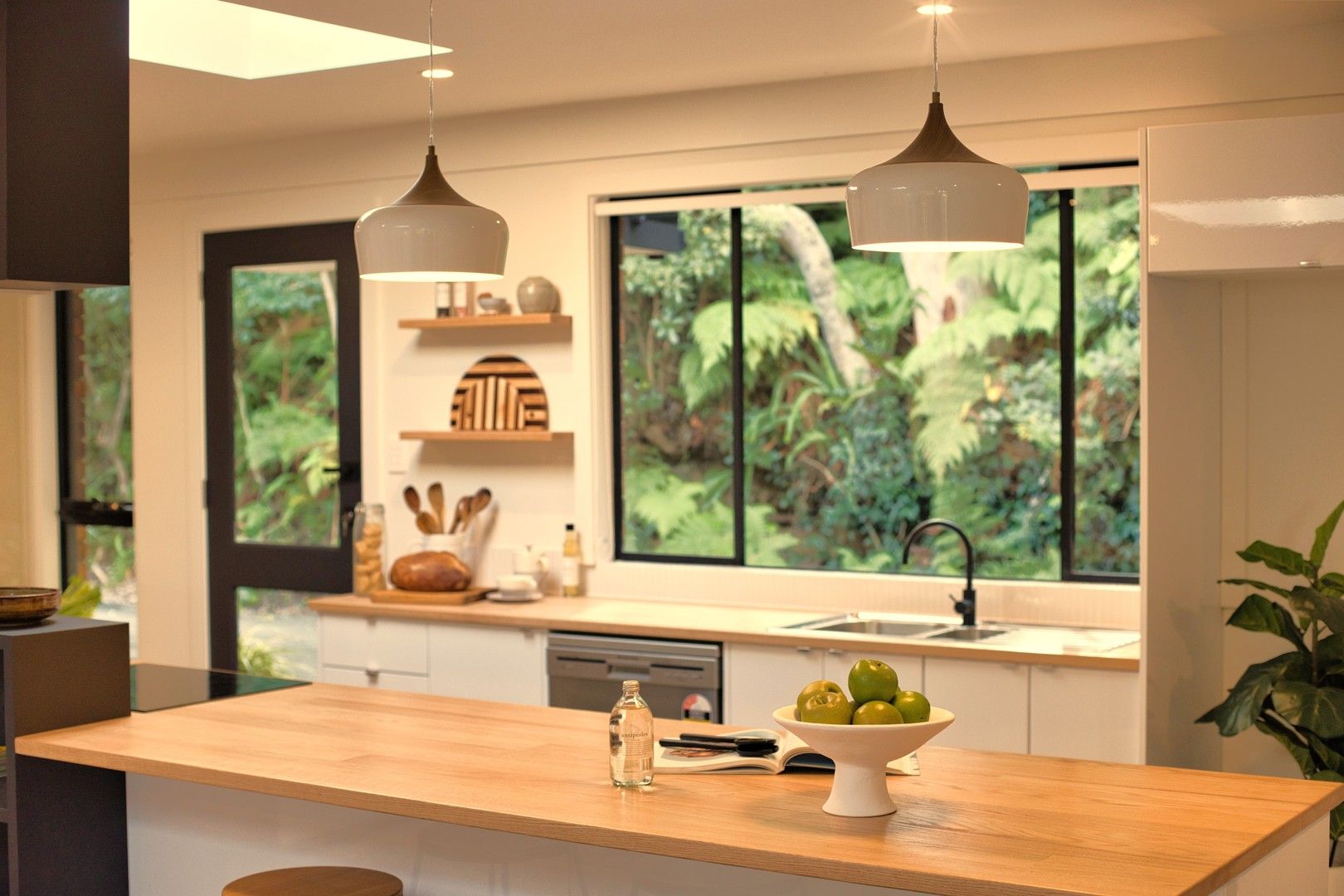 3 bedrooms House in 16 Capua Place AVALON BEACH NSW, 2107