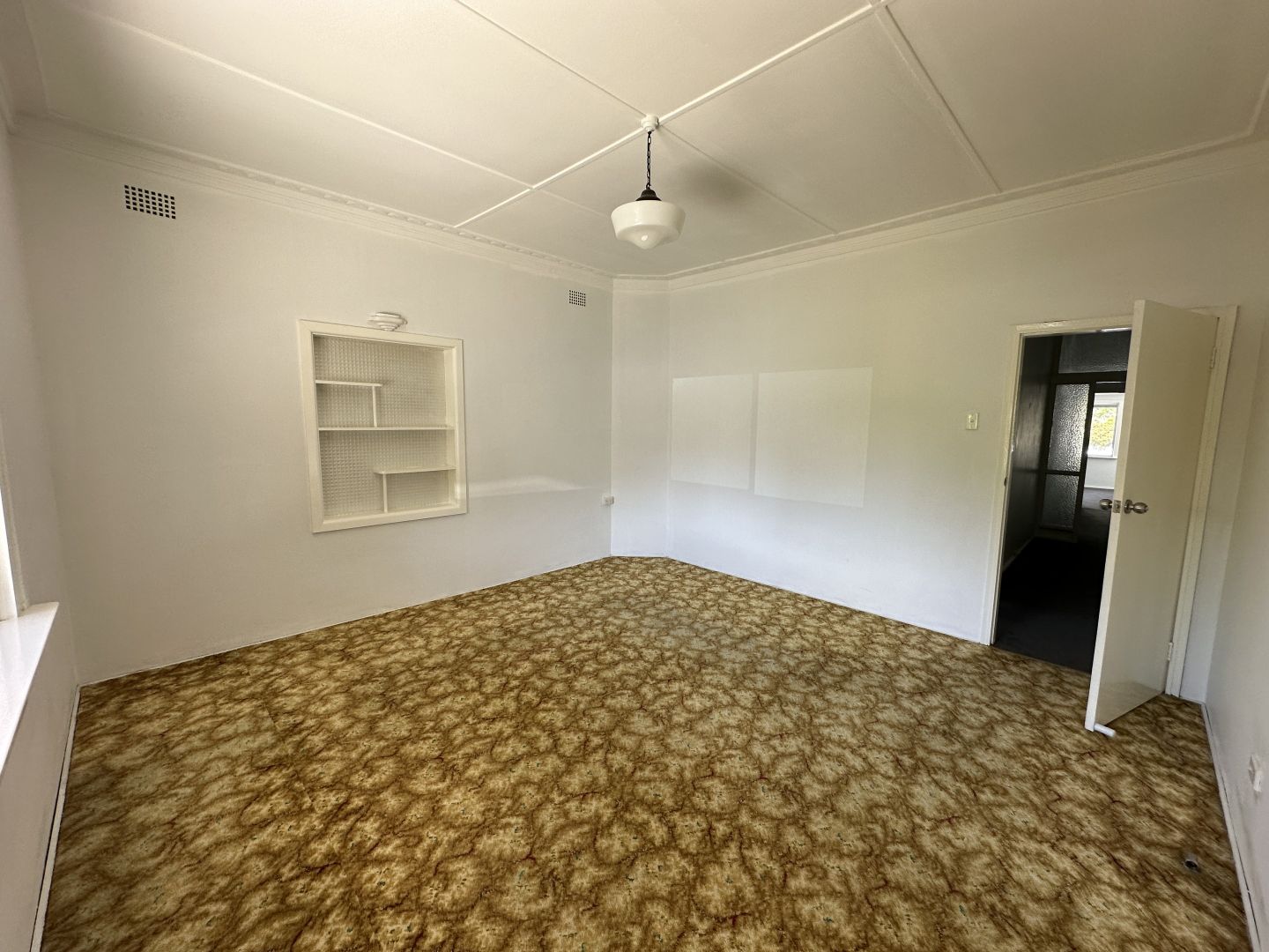 10 Kirk Avenue, Tumut NSW 2720 House For Rent 500 Domain