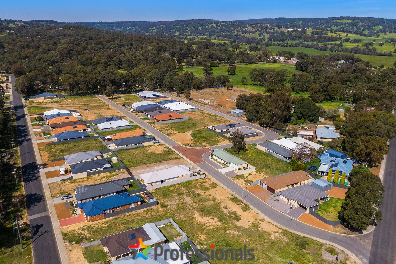 6a Wood Ave, Waroona WA 6215, Image 1