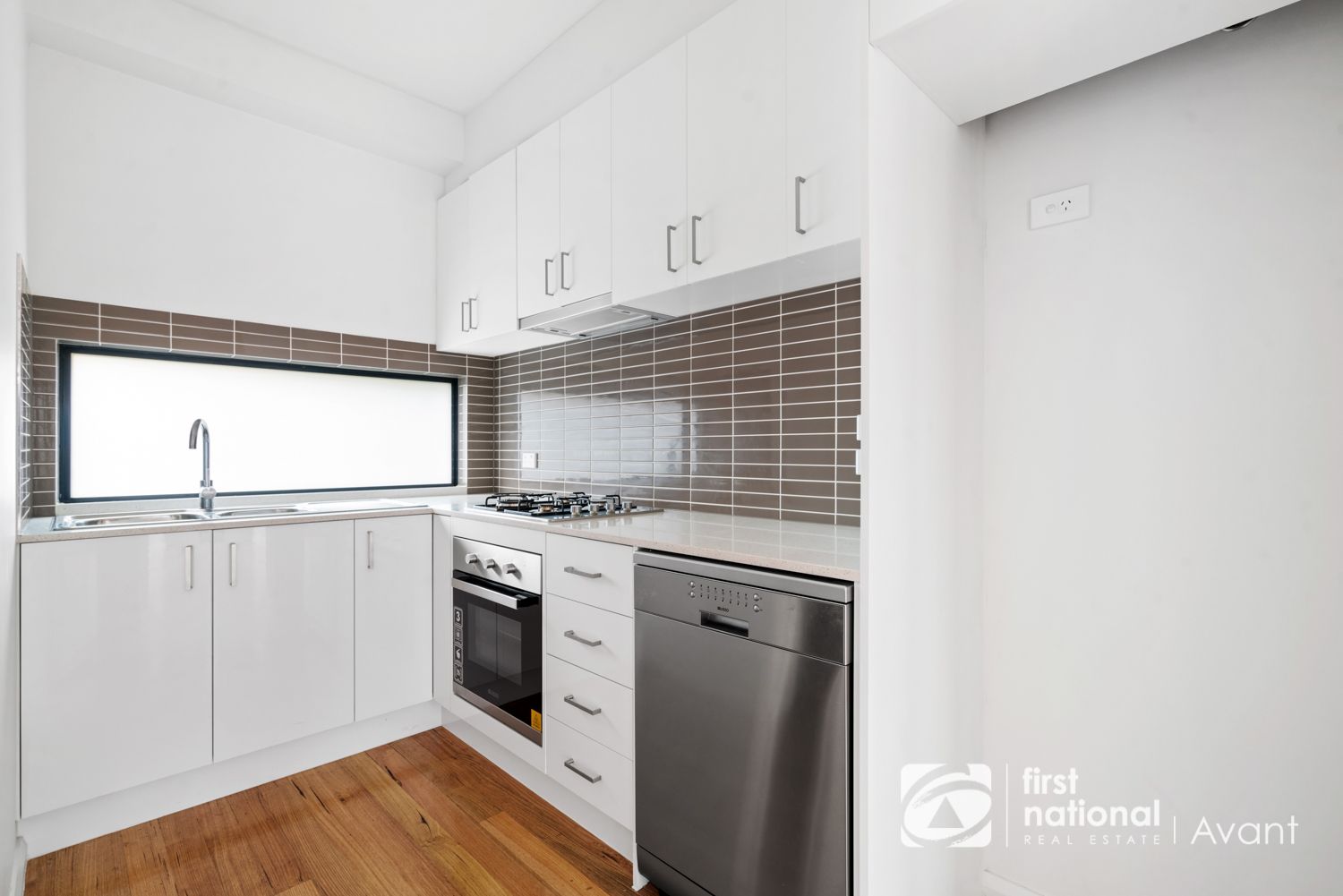 7/140 Thames Street, Box Hill North VIC 3129, Image 2