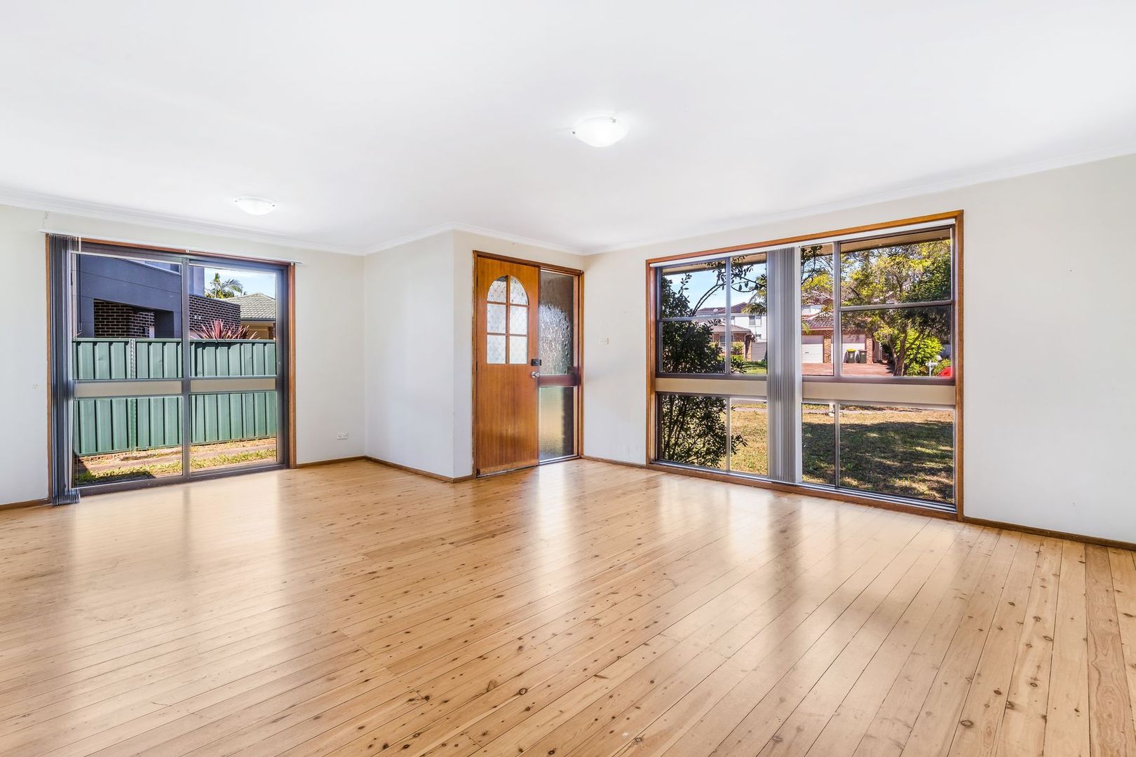 7 Wallaby Close, Bossley Park NSW 2176, Image 2