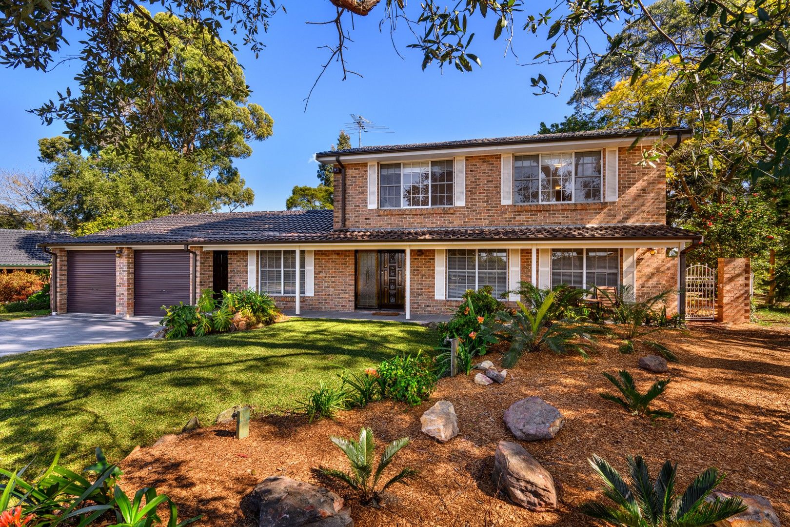 4 bedrooms House in 9 Woolybutt Place MOUNT RIVERVIEW NSW, 2774