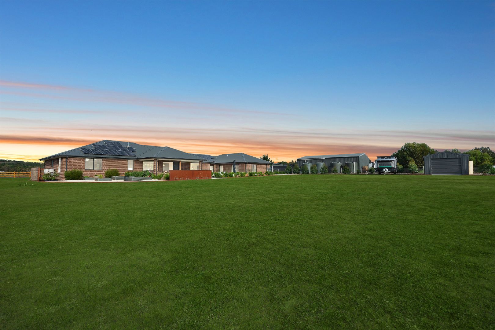 15 Cobblestone Road, Batesford VIC 3213, Image 2