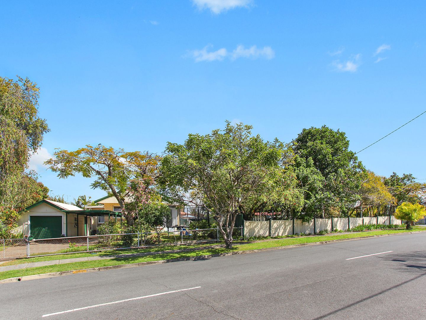 16 Shillito Street, Southport QLD 4215, Image 2
