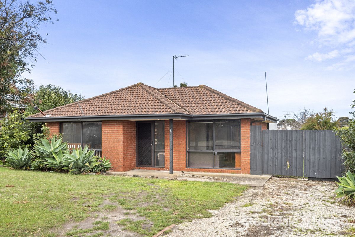 3 bedrooms House in 8 Carapooka Avenue CLIFTON SPRINGS VIC, 3222