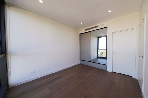 2 bedrooms Apartment / Unit / Flat in Level 18, C1807/101 Waterloo Road MACQUARIE PARK NSW, 2113